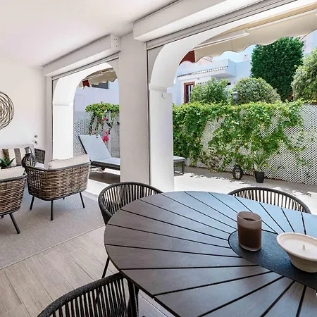 El Noray Ground Floor Beachside 아파트 *